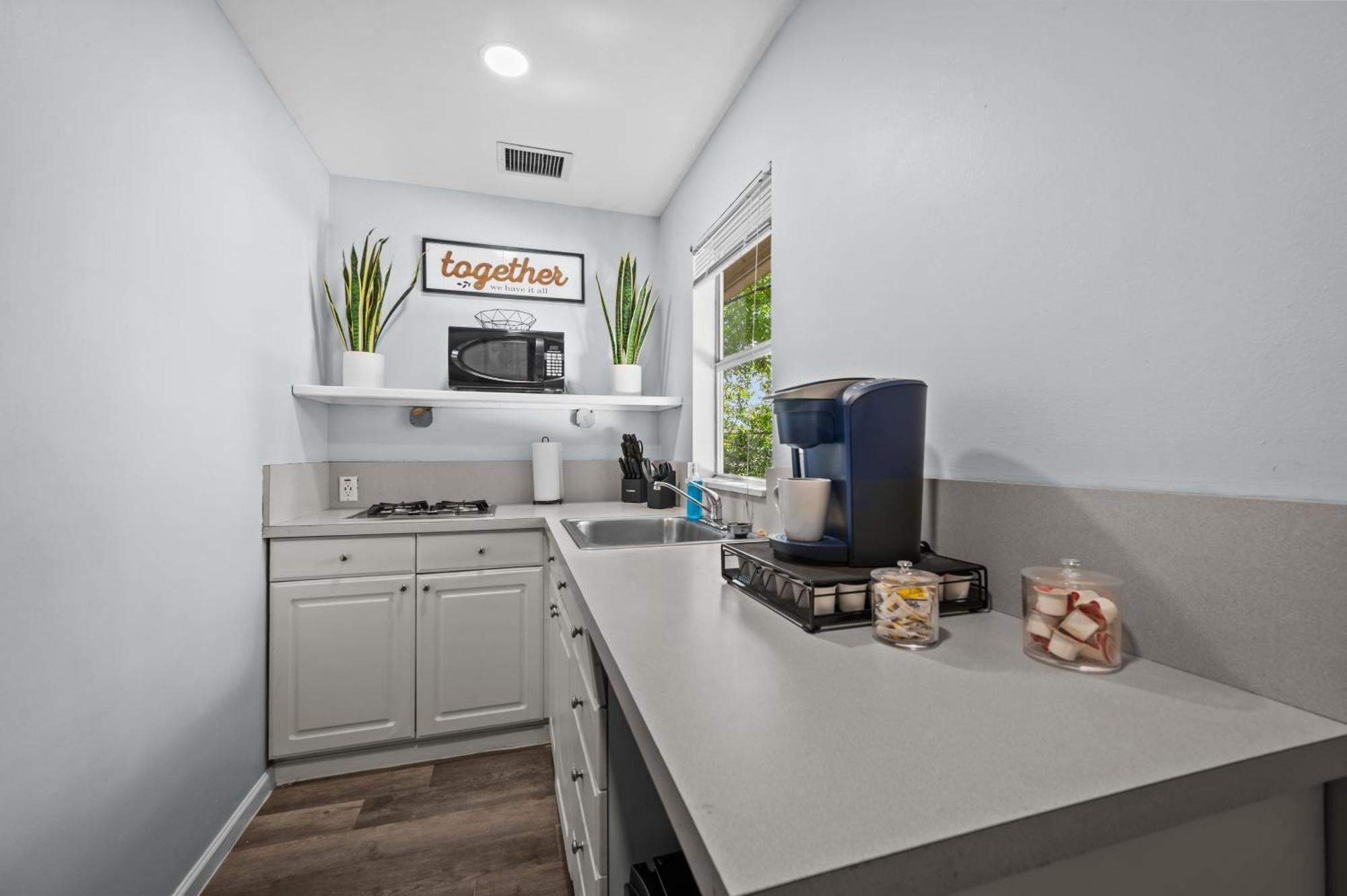 Chic Bohemian Loft Close To Montrose Downtown And Med Center Apartment *